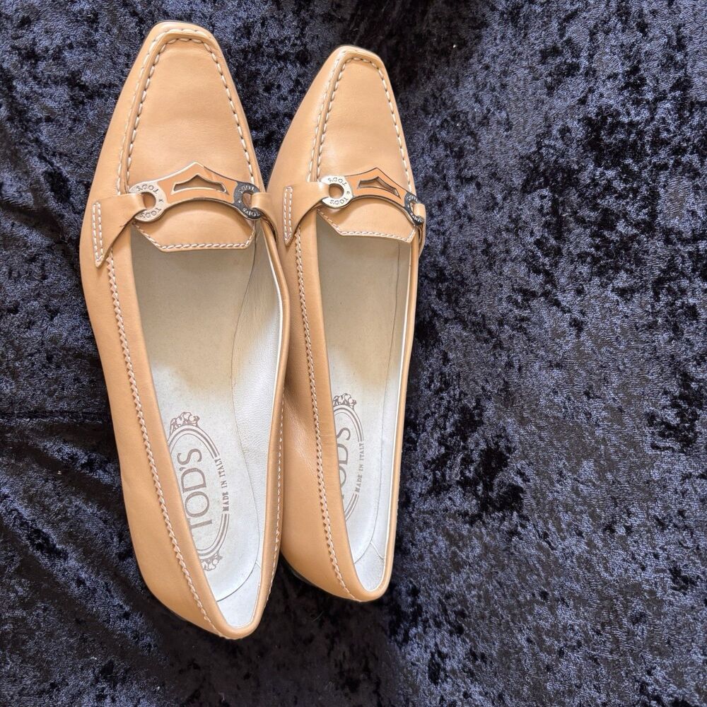 Tod’s Beige Size 7 Loafers - Picture 2 of 8